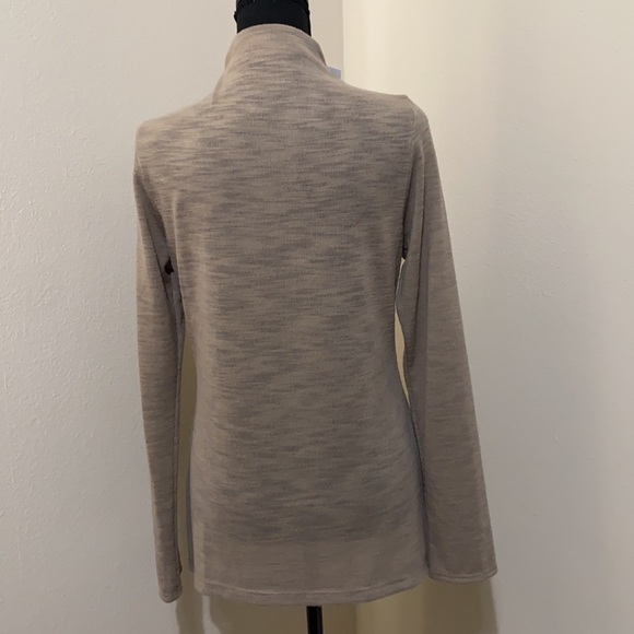 Gilli taupe/tan turtleneck - Picture 3 of 6